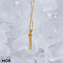 Load image into Gallery viewer, Screw Necklace