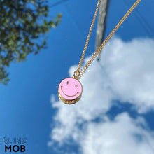 Load image into Gallery viewer, Smiley Goldfilled Necklace - pink
